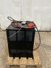 Load image into Gallery viewer, Quarterhorse QHC012Q0750X9D Industrial Opportunity Battery Charger 24V