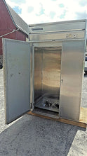 Load image into Gallery viewer, VICTORY Commercial Full Size Refrigerator Model RCIS-1D-S7