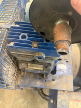 Load image into Gallery viewer, QUINCY Climate Control Air Compressor Model QTS3QCB - QTS-3 - minor damage