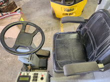 Load image into Gallery viewer, TOMCAT GTX 26-D Rider Scrubber 1,394 Hours - Needs New Batteries