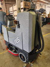 Load image into Gallery viewer, TOMCAT RS 28-D Ride-On Floor Scrubber - 1,236.8 Hours - Needs New Batteries