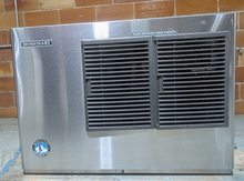 Load image into Gallery viewer, HOSHIZAKI KML-451MAH Air Cooled 349 lb Crescent Shape Ice Machine, 115/60/1