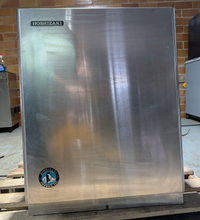 Load image into Gallery viewer, Hoshizaki KMS-822MLH Crescent Cube Ice Machine, 22" Wide
