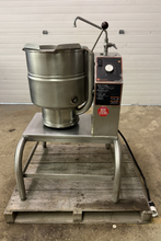 Load image into Gallery viewer, 2019 Groen Commercial Tilt Steam Kettle Floor Model TBD-40 240V