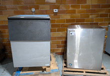 Load image into Gallery viewer, Hoshizaki KM-900MWH Ice Maker w/ Bin, Crescent Cubes, Water Cooled, 928 lb / Day