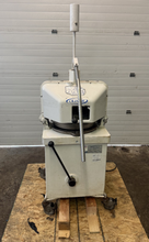 Load image into Gallery viewer, OLIVER 625-S Dough Divider