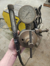 Load image into Gallery viewer, ESAB MIGMASTER 250 WELDER w/ HOSE &amp; REGULATOR 208/230V 50/60HZ MM-250