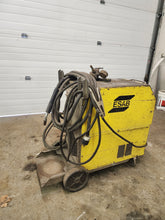 Load image into Gallery viewer, ESAB MIGMASTER 250 WELDER w/ HOSE &amp; REGULATOR 208/230V 50/60HZ MM-250