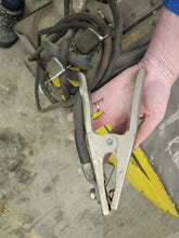 Load image into Gallery viewer, ESAB MIGMASTER 250 WELDER w/ HOSE &amp; REGULATOR 208/230V 50/60HZ MM-250