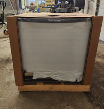 Load image into Gallery viewer, Scotsman NS2030W-32A 30" Prodigy Plus® Nugget Ice Machine Head - 2121 lb/24 hr