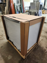 Load image into Gallery viewer, Scotsman NS2030W-32A 30" Prodigy Plus® Nugget Ice Machine Head - 2121 lb/24 hr