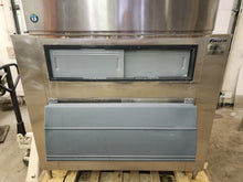 Load image into Gallery viewer, HOSHIZAKI KM-1601SWJ3 48" Ice Maker w/ FOLLETT SG1010S-48 Ice Bin