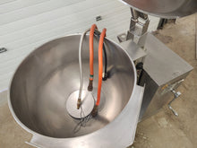 Load image into Gallery viewer, Groen 40-gallon Self-Contained Gas-Heated Tilting Steam Kettle DHT/1P-40