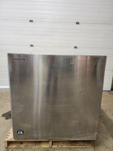 Load image into Gallery viewer, Hoshizaki Ice Maker KMH-2000SRH3 - Crescent Cubed, 1929lbs, Remote Cooled
