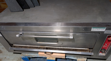 Load image into Gallery viewer, Vulcan 7018A1B 7000 Series, Commercial Single Deck Pizza Baking Oven 17-19" Legs