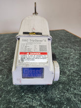 Load image into Gallery viewer, S&amp;C TripSaver II Cutout-Mounted Recloser Cat No 990211-P-S388