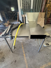Load image into Gallery viewer, 2023 UNOX XAVC-06FS-GPRM-BB Full Size Nat Gas Combi Oven w/ Stand