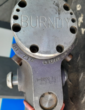 Load image into Gallery viewer, BURNDY HIW716 - Hydraulic Impact Wrench w/ Red Soft Grip