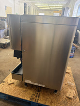 Load image into Gallery viewer, Lancer 4500 Ice and Drink Dispenser Without Top Panel, 8 Valves
