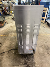 Load image into Gallery viewer, Pitco Frialator Single Bay Commercial Gas Fryer  w/ Filtration System SG14