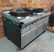 Load image into Gallery viewer, Montague Legend 30-24 Gas Wok Range Large Jet 2 Burner, 120,000BTU