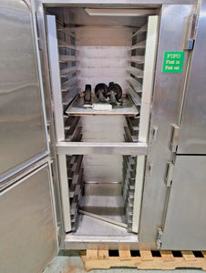 Traulsen AHT232WUT-HHS Half Door, Two Section, Reach In Refrigerator