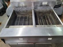 Load image into Gallery viewer, 2019 FRYMASTER SCFD260GNTS Gas Fryer w/ Filtration