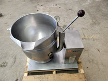 Load image into Gallery viewer, Groen 20qt Tilting Kettle TDB/7-20 3ph