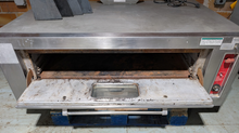Load image into Gallery viewer, Vulcan 7018A1B 7000 Series, Commercial Single Deck Pizza Baking Oven 17-19" Legs