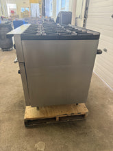 Load image into Gallery viewer, Vulcan 8 burner Natural Gas Range Oven - Model - 48S-8BN