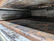 Load image into Gallery viewer, Vulcan 7018A1B 7000 Series, Commercial Single Deck Pizza Baking Oven 17-19" Legs