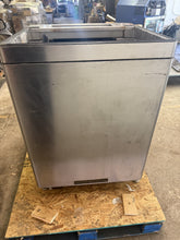 Load image into Gallery viewer, Lancer 4500 Ice and Drink Dispenser Without Top Panel, 8 Valves