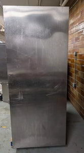 Traulsen AHT232WUT-HHS Half Door, Two Section, Reach In Refrigerator