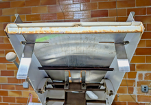 Load image into Gallery viewer, OLIVER 797-32 Commercial Gravity Feed Bread Slicer, 1/4" Slices, See Video