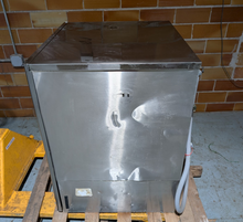 Load image into Gallery viewer, Hoshizaki KM-900MWH Ice Maker w/ Bin, Crescent Cubes, Water Cooled, 928 lb / Day