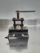 Load image into Gallery viewer, REGAL GAS CHLORINATOR MODEL 210 MADE IN THE USA
