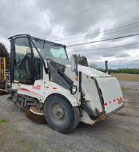 Load image into Gallery viewer, 2014 ELGIN PELICAN Diesel Street Sweeper - 8,342 Hours, 36,748 Miles