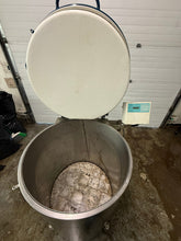 Load image into Gallery viewer, MVE XLC 1211F Cryogenic Freezer with TEC 2000 Monitoring System