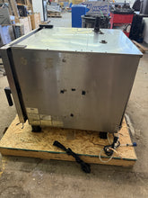 Load image into Gallery viewer, 2023 UNOX XAVC-06FS-GPRM-BB Full Size Nat Gas Combi Oven w/ Stand