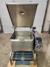 Load image into Gallery viewer, Groen Eclipse 30 Gallon Ergonomic Manual Tilting Braising Pan, 115V, Nat Gas