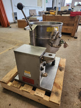 Load image into Gallery viewer, Groen 20qt Tilting Kettle TDB/7-20 3ph