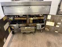 Load image into Gallery viewer, 2017 Dean SCFD260GNTS (SCFD260G) Gas Fryer, Two Bay w/ Filtration System