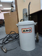 Load image into Gallery viewer, ARO Pneumatic Portable Grease Pump