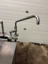 Load image into Gallery viewer, Groen HFP2E-3 Tilting Braising Pan - 30 Gallon, Gas