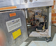 Load image into Gallery viewer, Frymaster MJ245EBLSD Natural Gas Deep Fryer 3 Bays, 2 Fryer Vats, 1 Empty Bay