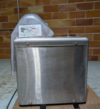 Load image into Gallery viewer, Biro Model PRO-9SD Standard Duty Meat Tenderizer Cube Steak Machine
