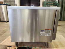 Load image into Gallery viewer, VULCAN STEAMER VPX3 3 Pan, Set for 3PH, COUNTERTOP 208V