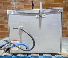Load image into Gallery viewer, 2020 Hobart HC24-EO3 Electric Convection Boilerless Countertop Steamer