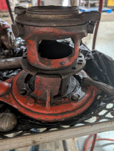 Load image into Gallery viewer, RIDGID 535 Pipe Threading Machine w/ Cart, Dies, Heads &amp; Foot Pedal