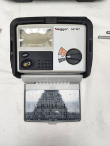 Megger DET3TD 3 - Terminal Earth / Ground Resistance Tester Meter